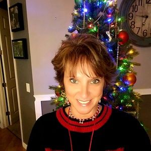 Meet your Posher, Janet